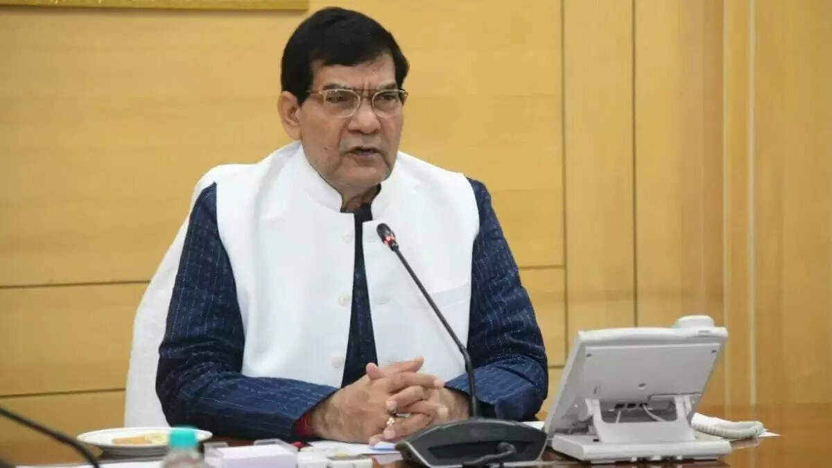 यूपी के ऊर्जा मंत्री एके शर्मा का वायरल वीडियो: अधिकारियों पर नाराजगी