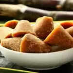 मंगलवार के दिन गुड़ के उपाय: हनुमान जी की कृपा प्राप्त करें