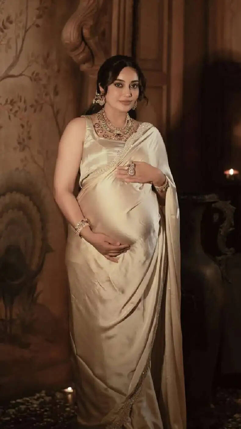 सुरभि ज्योति ने बेबी बंप के साथ किया शानदार फोटोशूट