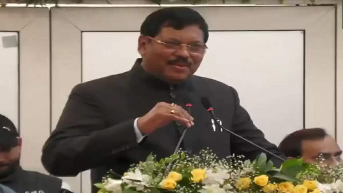 CJI BR Gavai Praises UP CM Yogi Adityanath at Allahabad Event
