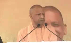 योगी आदित्यनाथ ने पंजाब के किसानों के लिए भेजे 1000 क्विंटल गेहूं के बीज