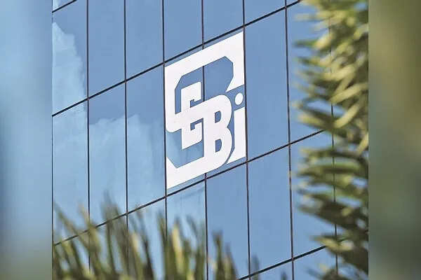 सेबी का नया निर्णय: म्यूचुअल फंड डिस्ट्रीब्यूटर्स के ट्रांजैक्शन चार्ज समाप्त