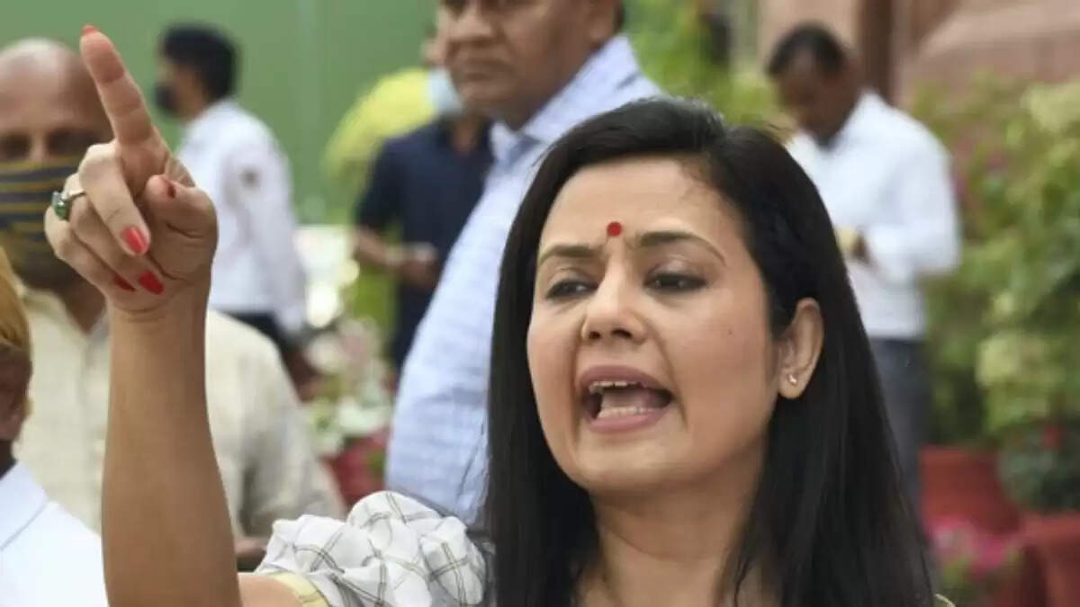महुआ मोइत्रा ने TMC नेताओं की विवादास्पद टिप्पणियों की निंदा की