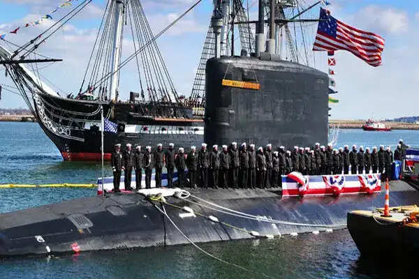अमेरिकी नौसेना का नया पनडुब्बी USS Massachusetts: समुद्र में शक्ति का प्रतीक
