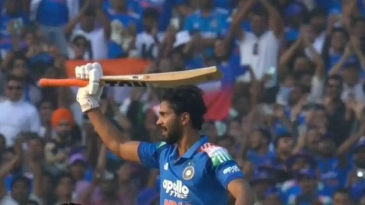 ऋतुराज गायकवाड़ का शानदार शतक, भारत ने साउथ अफ्रीका के खिलाफ मजबूत शुरुआत की