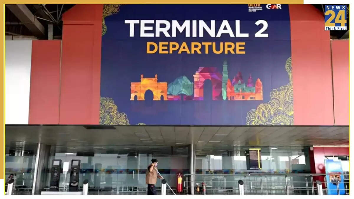 नोएडा और ग्रेटर नोएडा के लिए नई लग्जरी बस सेवा का शुभारंभ