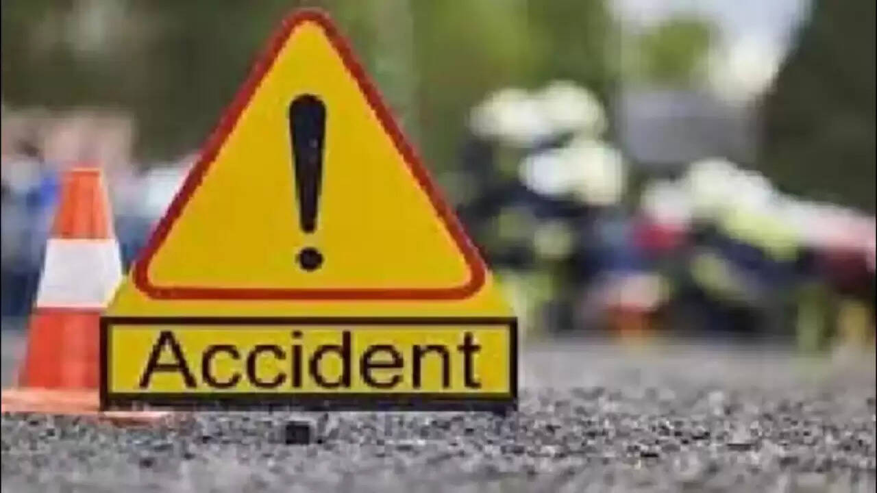Ghaziabad में बाइक स्टंट के दौरान हुआ भयानक हादसा, दो युवकों की गई जान