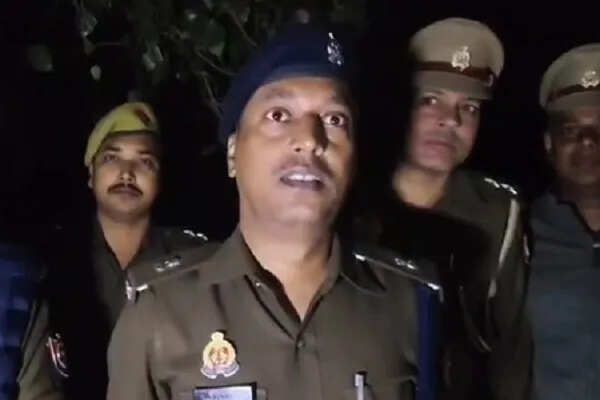 बलिया में पुलिस मुठभेड़ में गो तस्कर घायल, पैर में लगी गोली