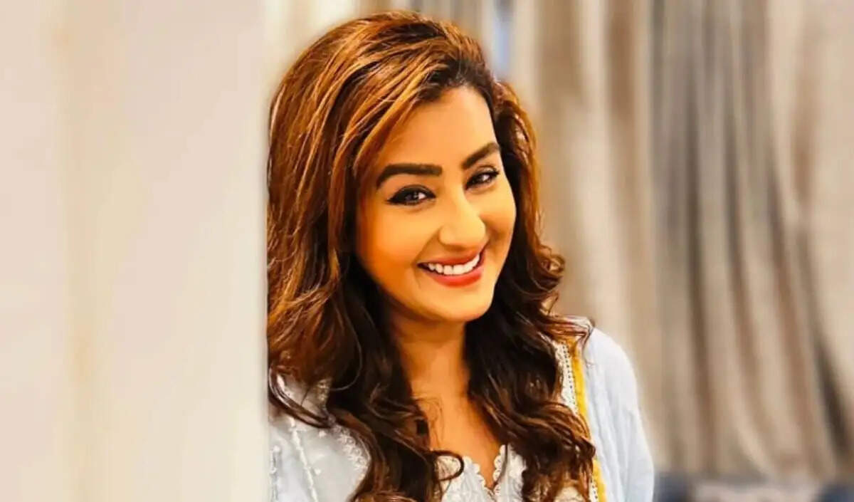 शिल्पा शिंदे के विवादास्पद बयान पर मनोरंजन जगत में हलचल