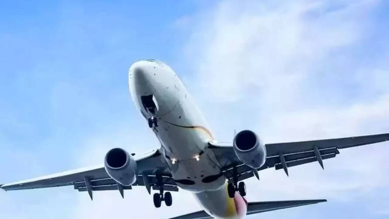पाकिस्तान ने भारतीय विमानों के लिए हवाई क्षेत्र प्रतिबंध को 23 सितंबर तक बढ़ाया