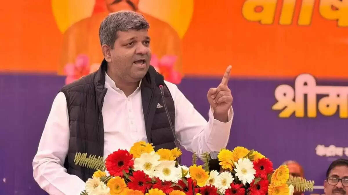 योगी सरकार में आशीष पटेल का बगावती बयान, NDA पर उठाए सवाल