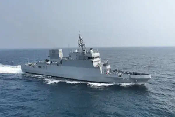 भारतीय नौसेना में शामिल हुआ नया युद्धपोत 'अंजदीप'