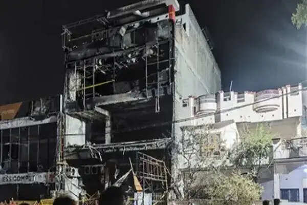 लखनऊ अग्निकांड के बाद अवैध कॉम्प्लेक्स का ध्वस्तीकरण 7 जुलाई को