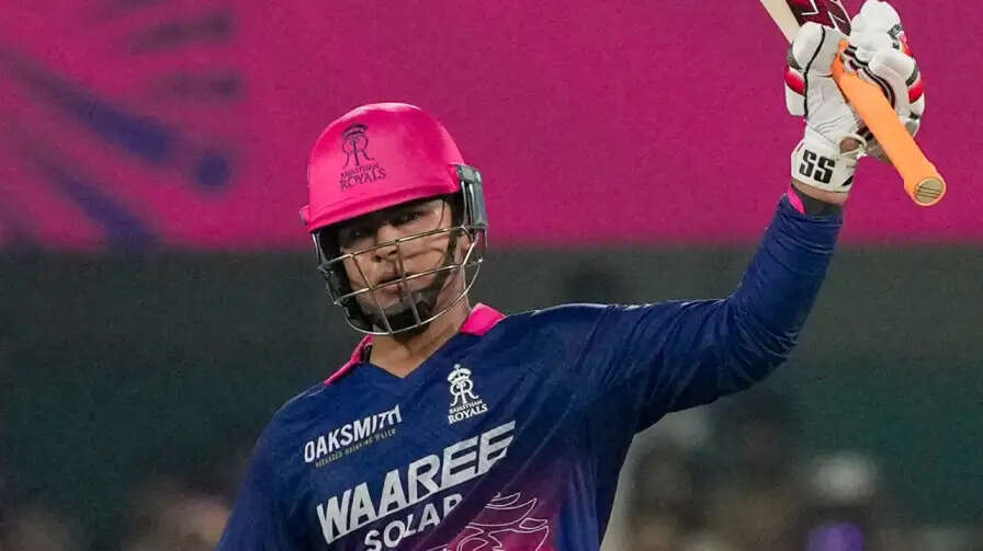 IPL 2026: वैभव सूर्यवंशी ने तोड़ा अभिषेक शर्मा का रिकॉर्ड