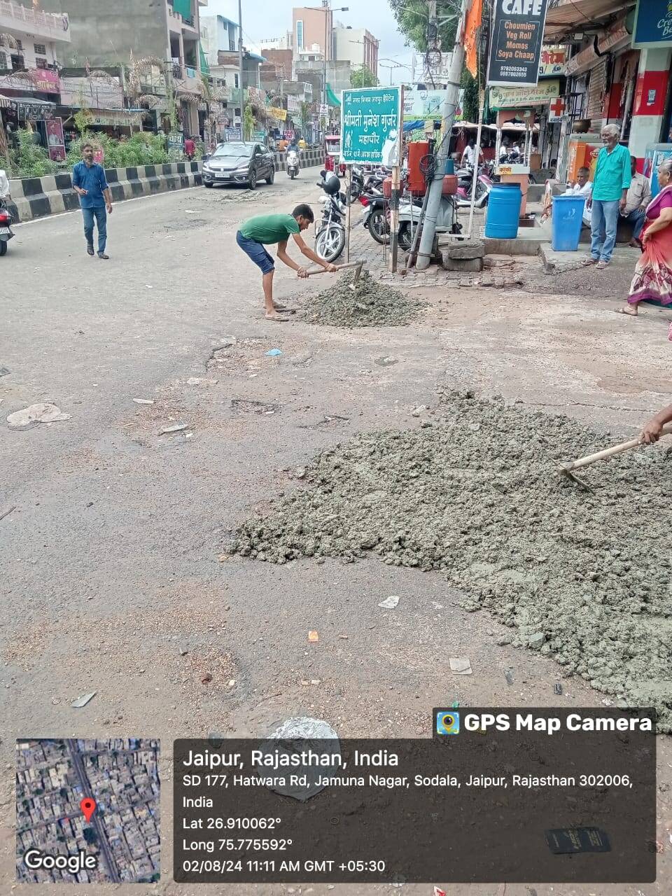 निगम ने शुरू की बारिश से क्षतिग्रस्त सड़क-नालों की मरम्मत