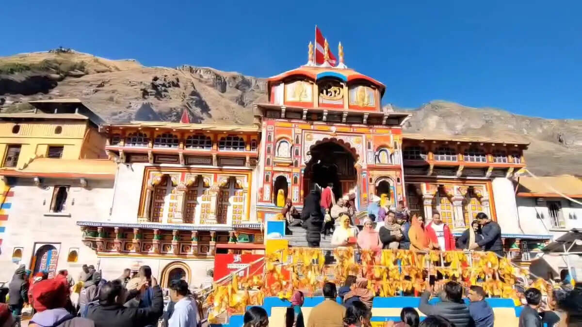 बदरीनाथ धाम में धार्मिक आयोजनों के लिए अनुमति अनिवार्य, जुर्माना भी तय