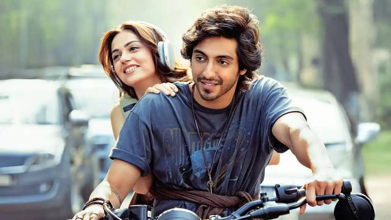 Ahaan Panday की फिल्म 'सैयारा' ने बॉक्स ऑफिस पर मचाई धूम