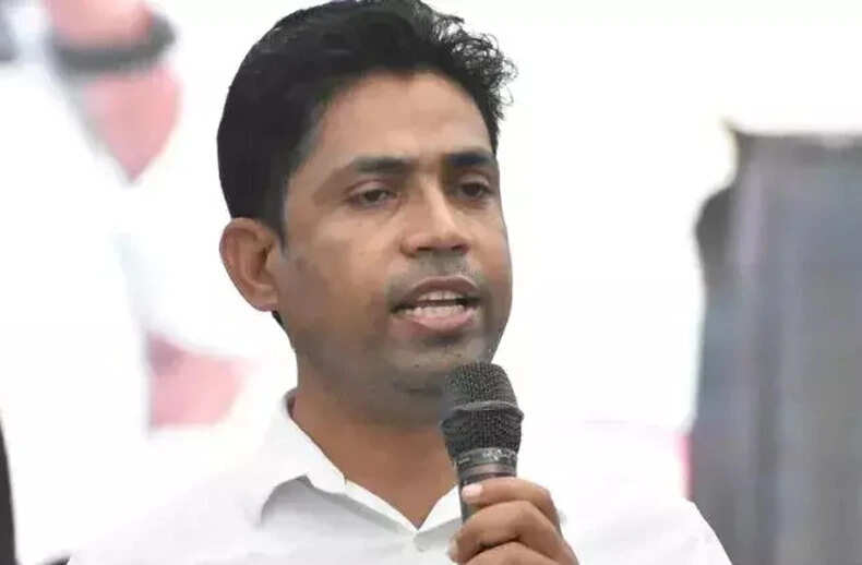 टीएमसी नेता जहांगीर खान की पत्नी की गिरफ्तारी से पश्चिम बंगाल में हंगामा