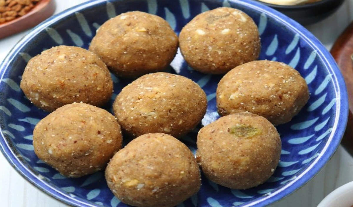 सर्दियों में गोंद-गुड़ लड्डू बनाने की विधि और स्वास्थ्य लाभ