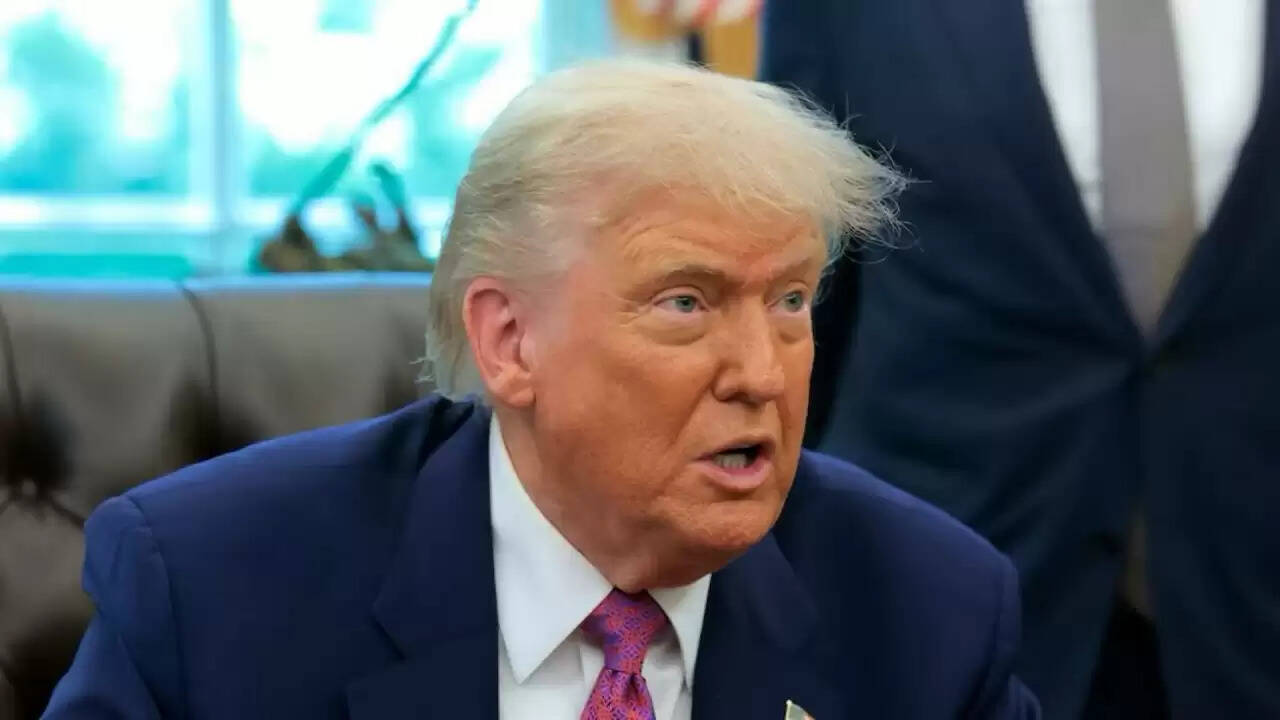 Donald Trump की तेहरान से निकासी की चेतावनी: क्या है पीछे का सच?