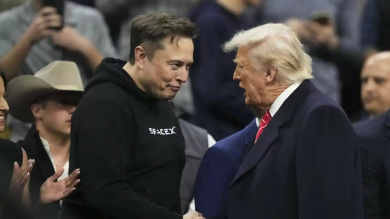 Donald Trump की नाराजगी: Elon Musk के खर्च विधेयक पर बयान ने बढ़ाई चिंता