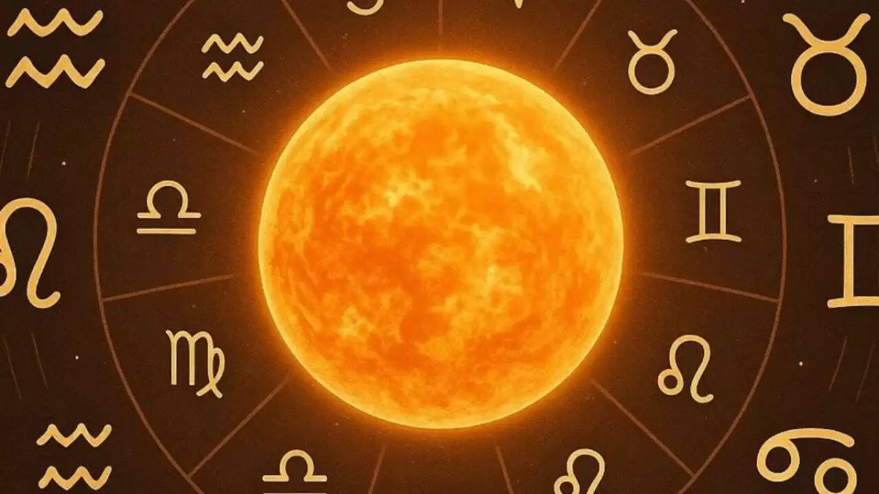 2026 में ग्रहणों की अद्भुत श्रृंखला: जानें कब और कैसे होंगे ये खगोलीय घटनाएँ