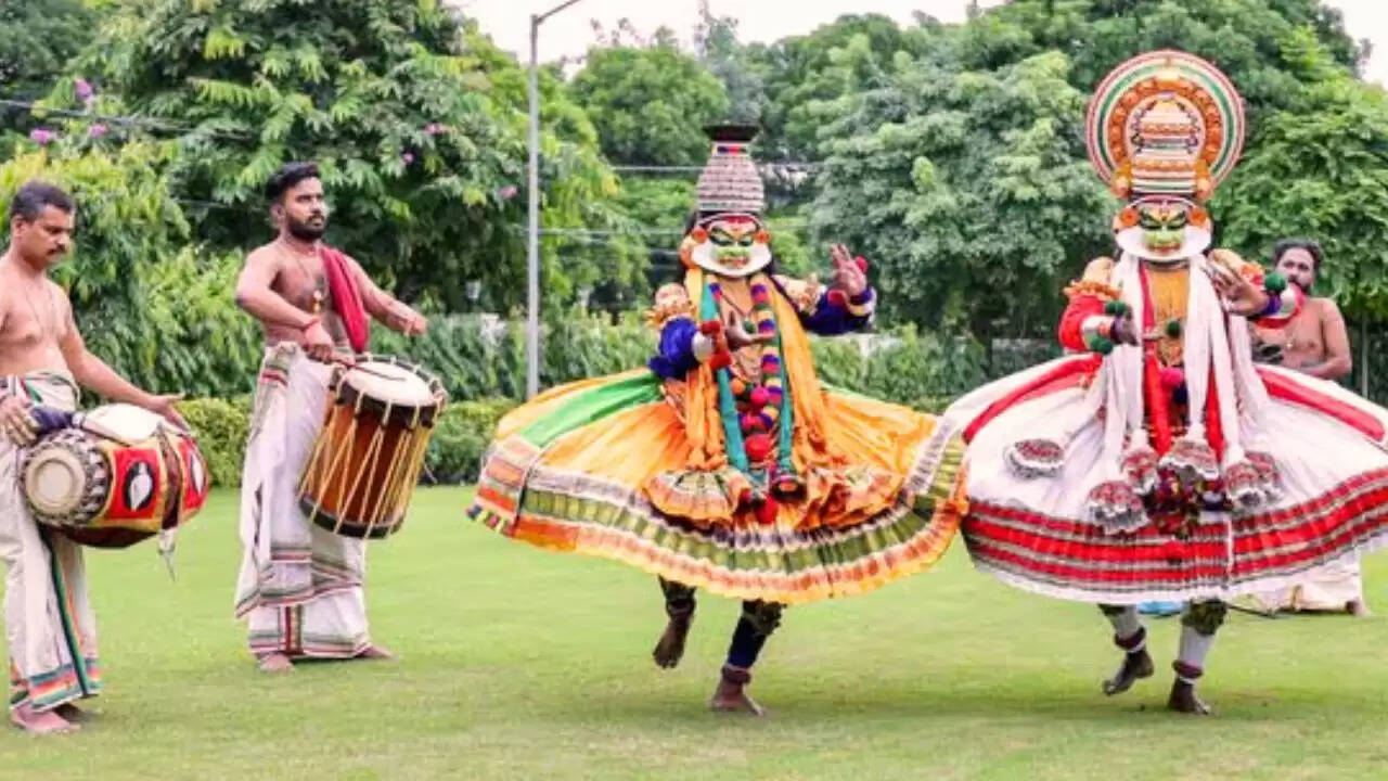 ओणम 2025: केरल और तमिलनाडु में मनाए जाने वाले इस भव्य त्योहार की खासियतें