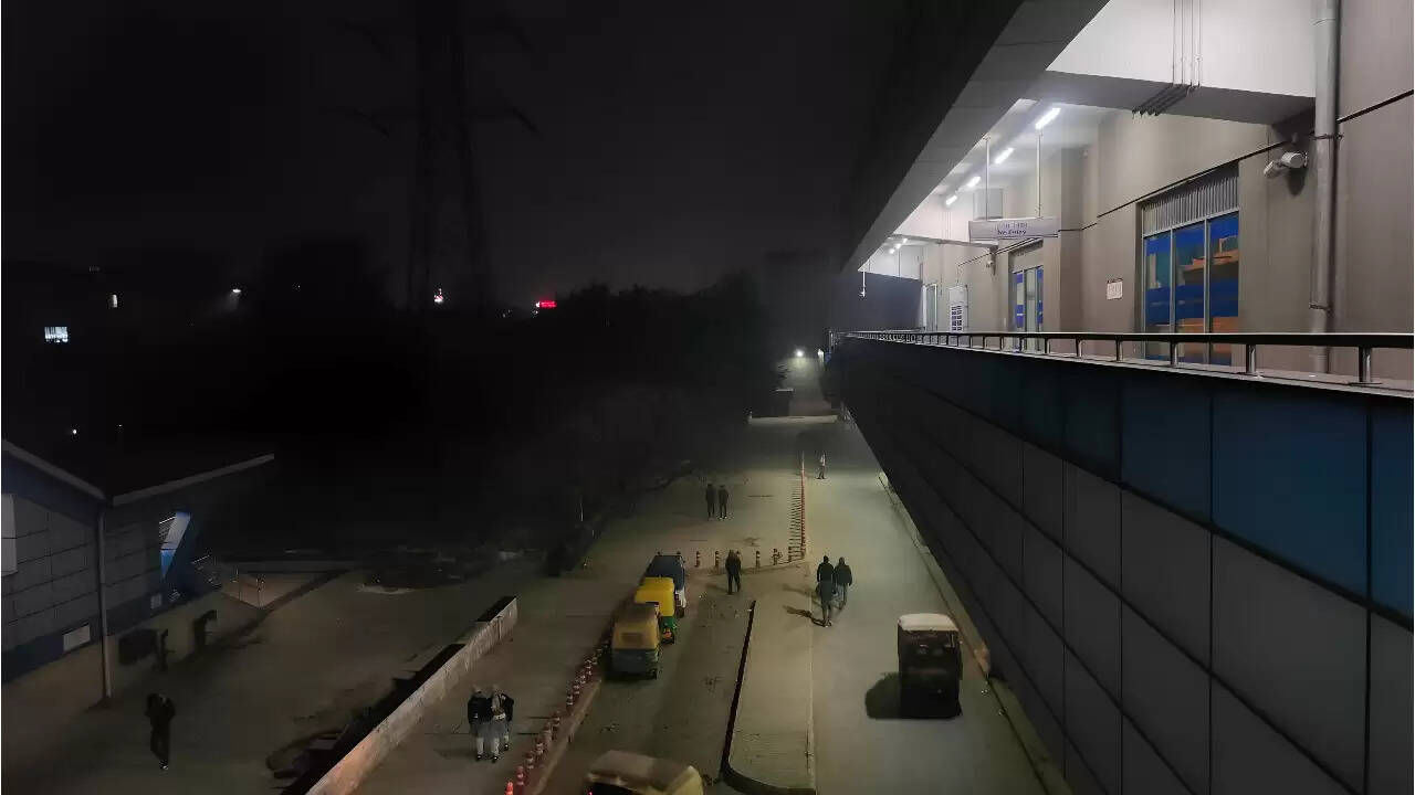 भारत में सर्दी और कोहरे का कहर, मौसम विभाग ने जारी की चेतावनियाँ