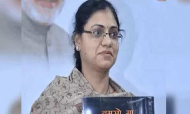IAS अधिकारी अर्पणा यू पर गंभीर आरोप, फिर भी महत्वपूर्ण पद पर तैनात