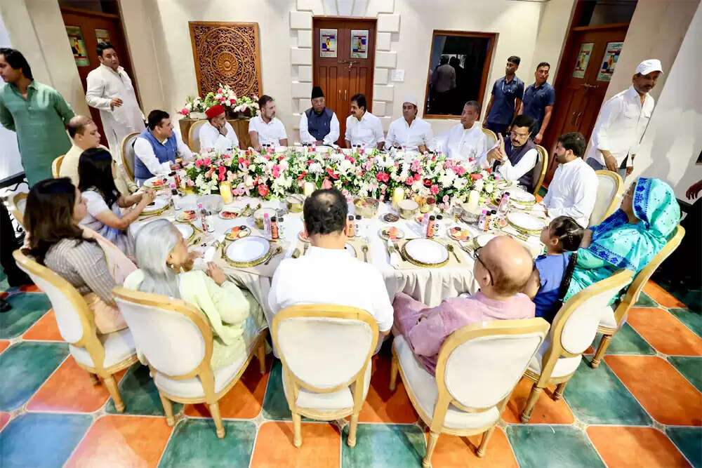 उप राष्ट्रपति पद के लिए उम्मीदवारों की चर्चा तेज, एनडीए और विपक्ष की रणनीतियाँ