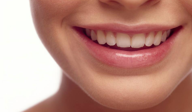 टूथपेस्ट के अनजाने फायदे: जानें कैसे करें इस्तेमाल