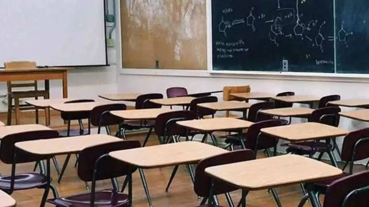 महाराष्ट्र सरकार का नया नियम: स्कूलों के नाम में 'ग्लोबल' और 'इंटरनेशनल' शब्दों का होगा सख्त नियंत्रण