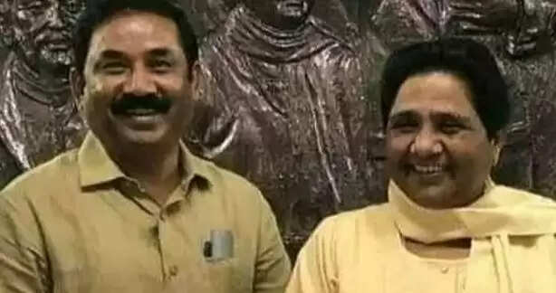 बसपा में अशोक सिद्धार्थ की वापसी, मायावती ने किया निष्कासन रद्द