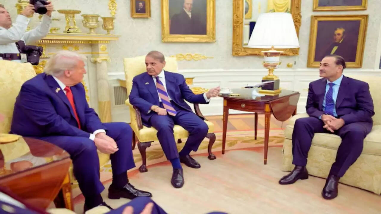 पाकिस्तान की कूटनीतिक बेचैनी: ऑपरेशन सिंदूर के बाद अमेरिका से मदद की गुहार