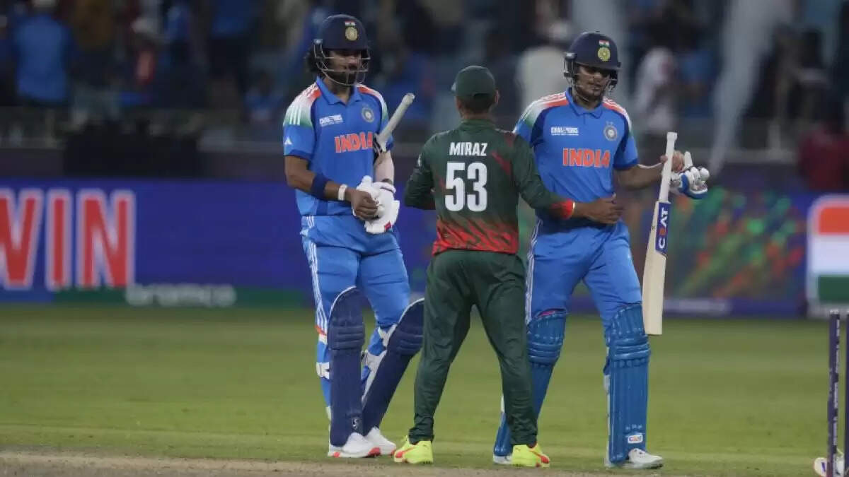 टीम इंडिया का बांग्लादेश दौरा रद्द, रोहित और विराट की अगली जर्सी में खेलेंगे