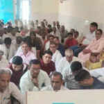 जनस्वास्थ्य विभाग के कर्मचारियों ने वेतन न मिलने पर जताया रोष