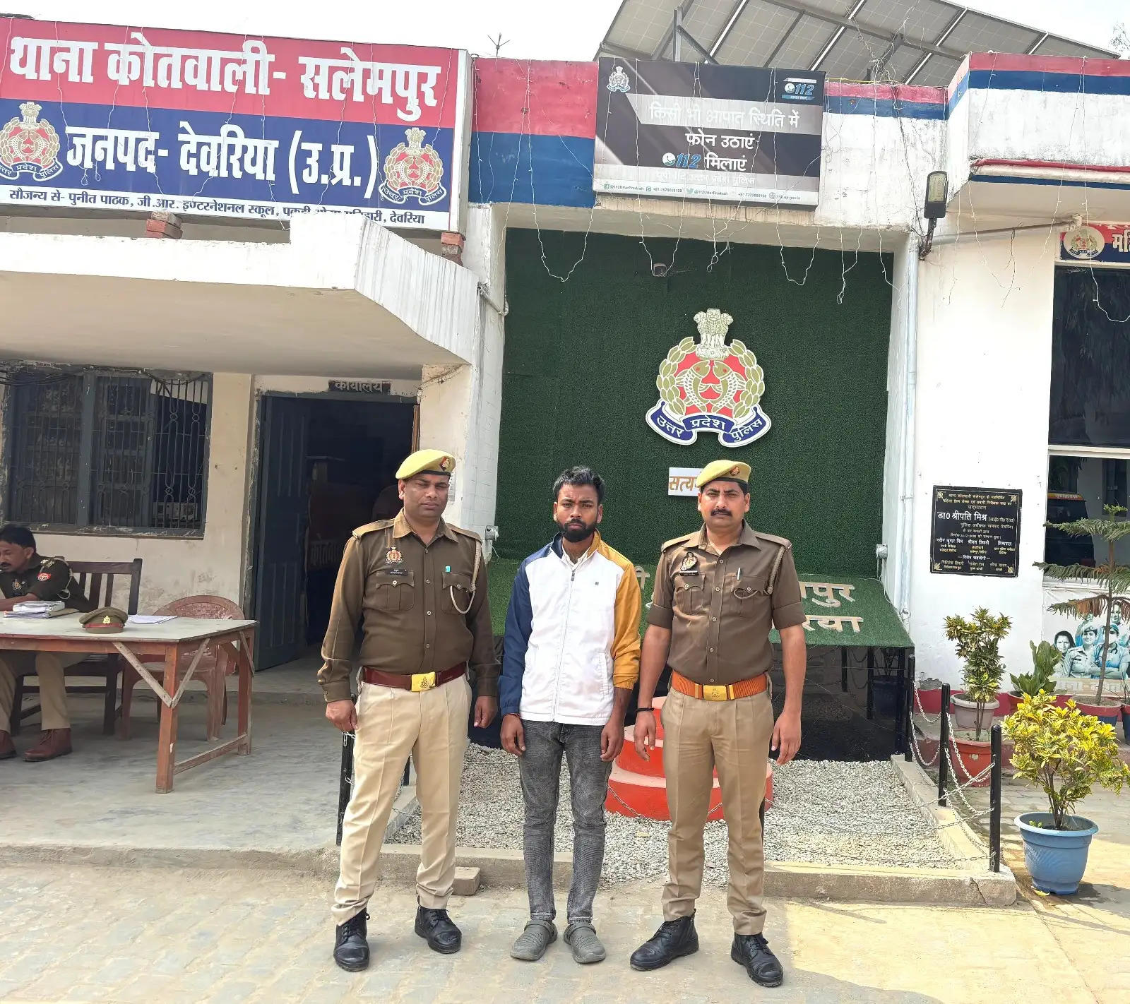 सोशल मीडिया पर वायरल हो रहे पिटाई के वीडियो पर पुलिस ने एक को किया गिरफ्तार