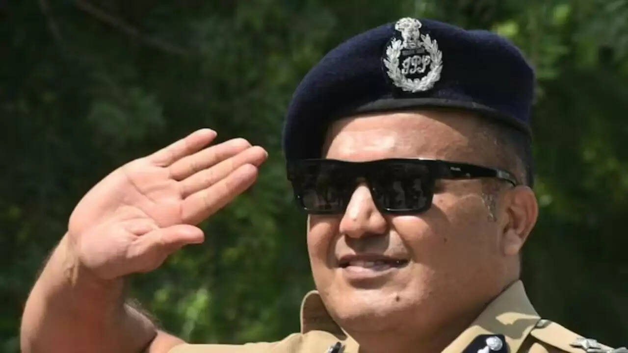 बिहार विधानसभा चुनाव 2025: शिवदीप लांडे की उम्मीदें धरी रह गईं, एनडीए ने किया शानदार प्रदर्शन