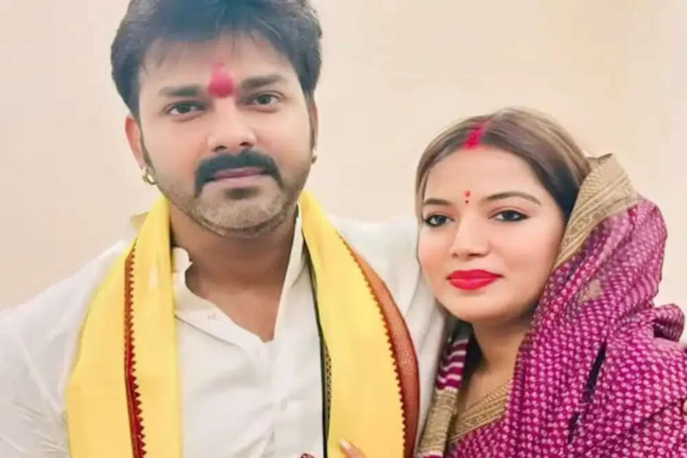 पवन सिंह और ज्योति सिंह की शादी की सालगिरह पर सोशल मीडिया पर चर्चा