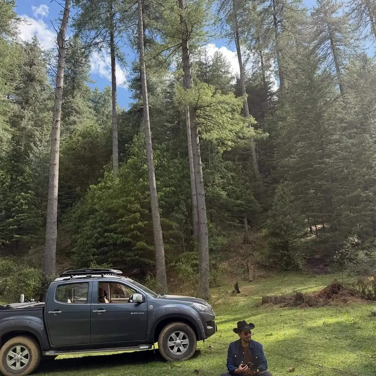 रुबीना दिलाइक की हिमालय में कैंपिंग: जुड़वां बेटियों के साथ बिताए खूबसूरत पल