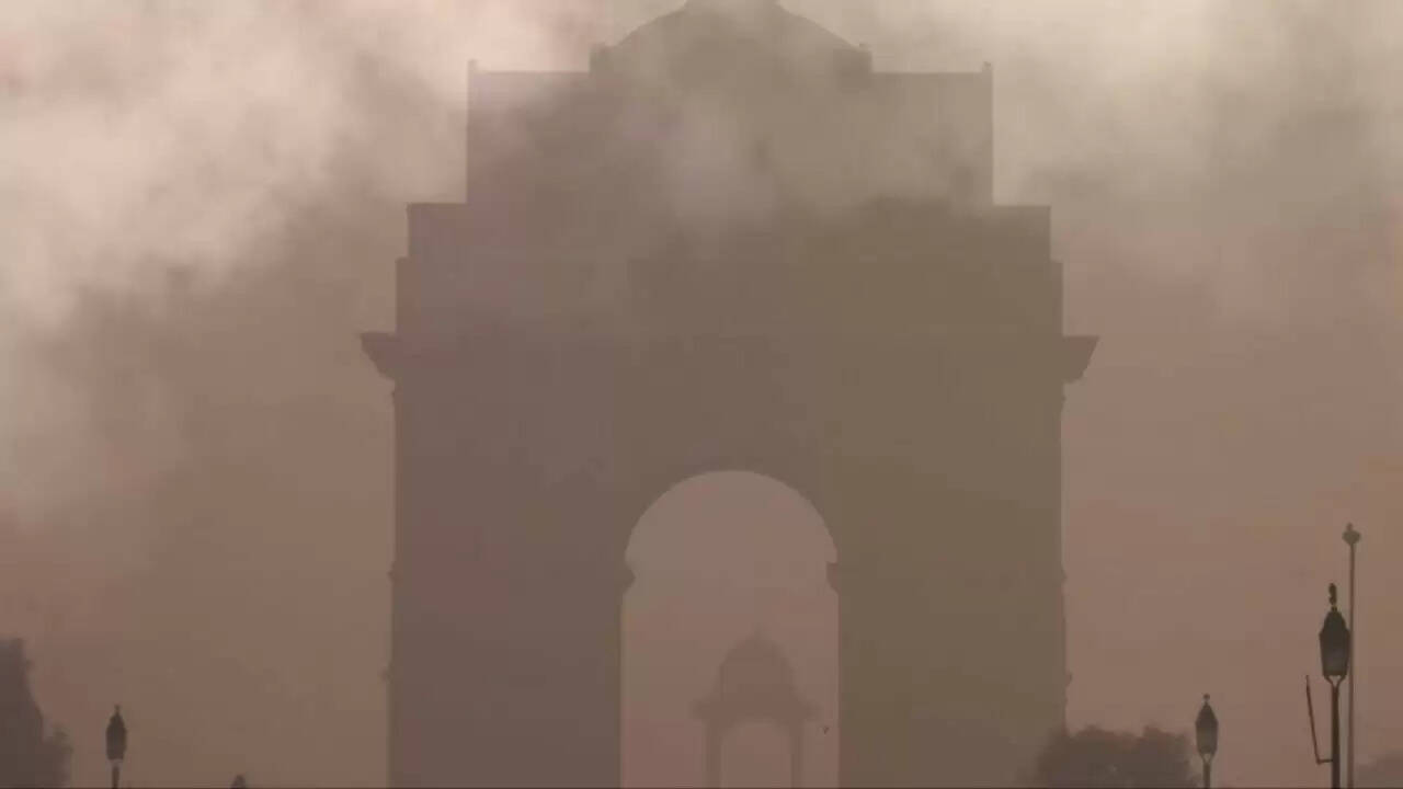 उत्तर भारत में ठंड का कहर: शीतलहर और बारिश का अलर्ट जारी