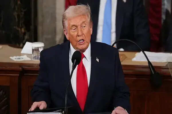 ट्रंप ने होर्मुज स्ट्रेट की सुरक्षा के लिए सात देशों से मांगी मदद