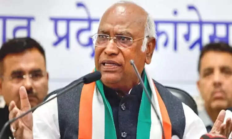 इंदौर में गंदे पानी से मौतों पर कांग्रेस का मोदी सरकार पर हमला