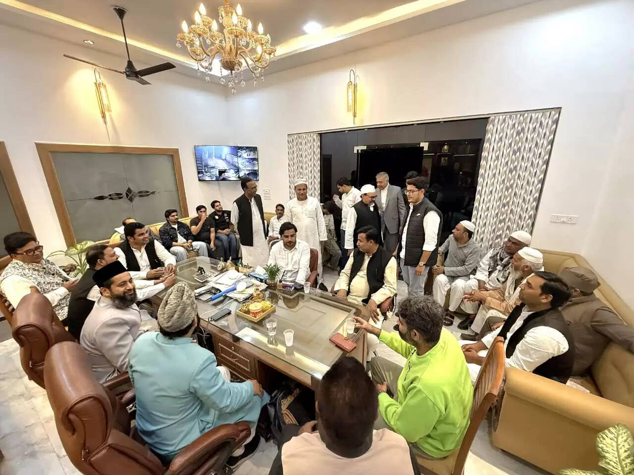 रामपुर में सांसद मोहिबुल्ला नदवी और फैसल खां लाला की महत्वपूर्ण बैठक