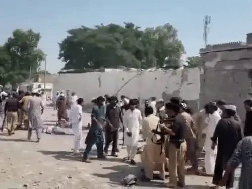 Pakistan में मस्जिद के पास विस्फोट, 15 की मौत और 50 से अधिक घायल