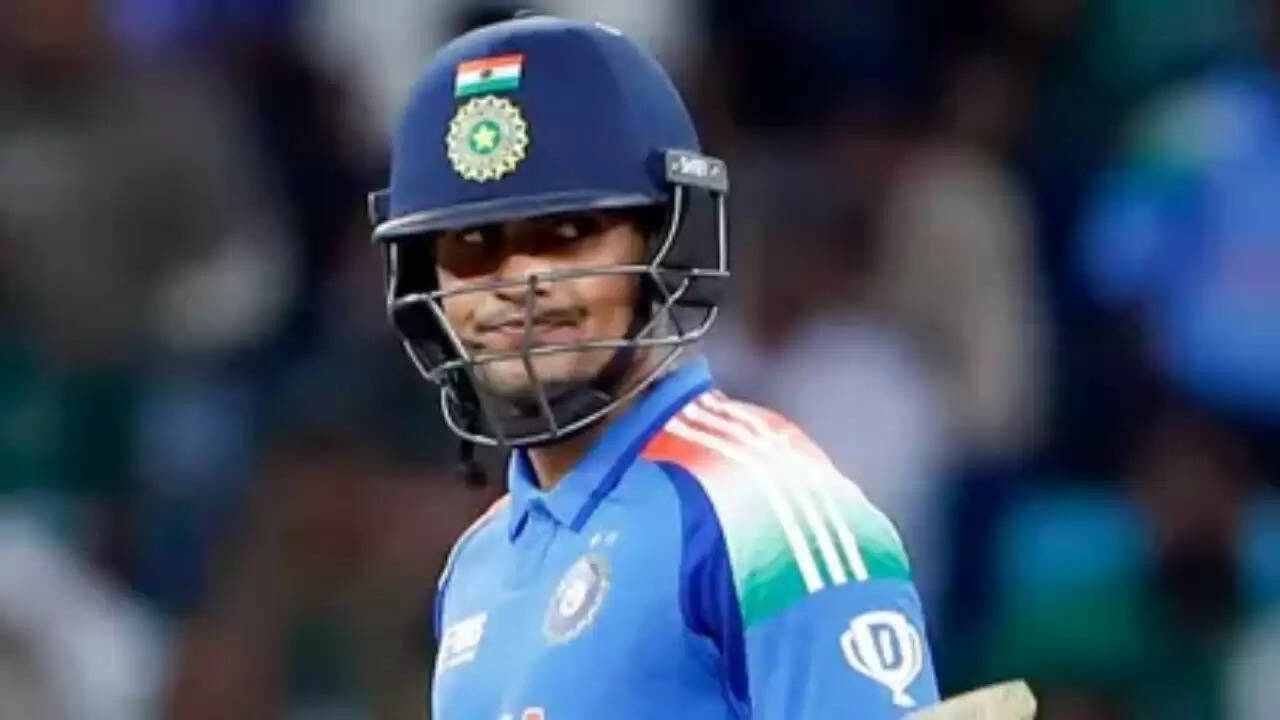 शुभमन गिल की वापसी में निराशाजनक प्रदर्शन, फैंस का गुस्सा