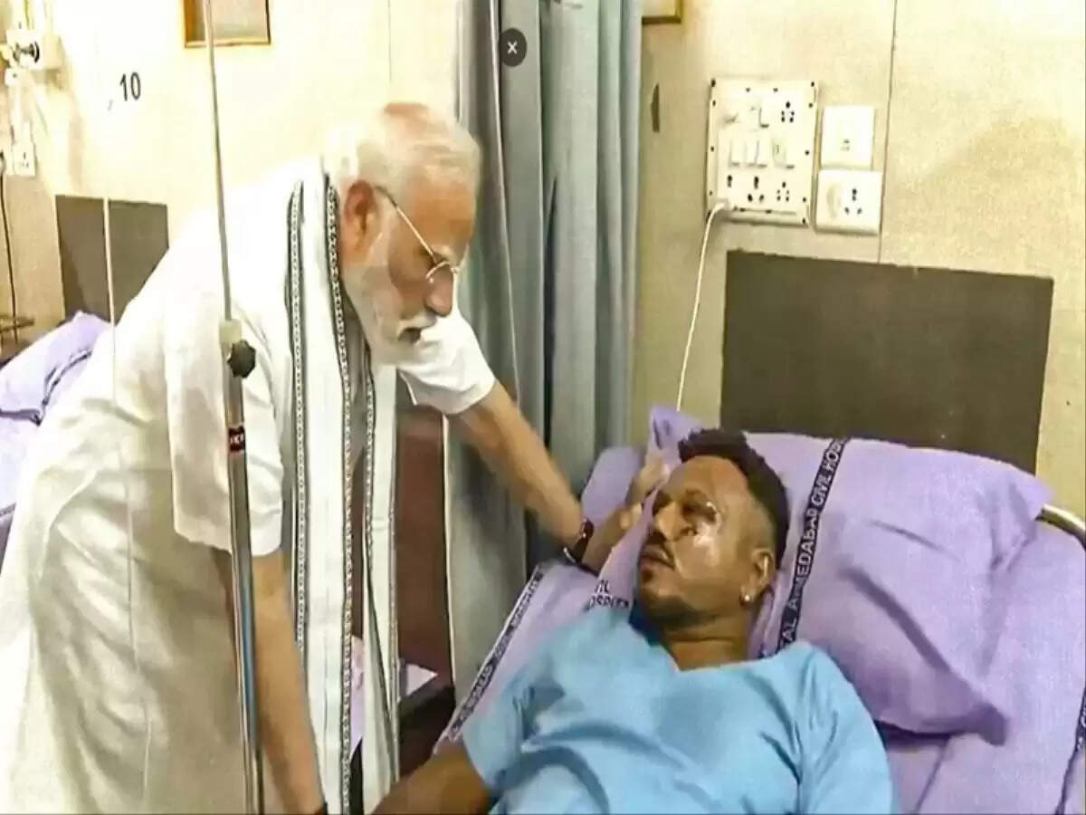 अहमदाबाद में एयर इंडिया की फ्लाइट दुर्घटना: एक यात्री बचा, तकनीकी खामी की आशंका