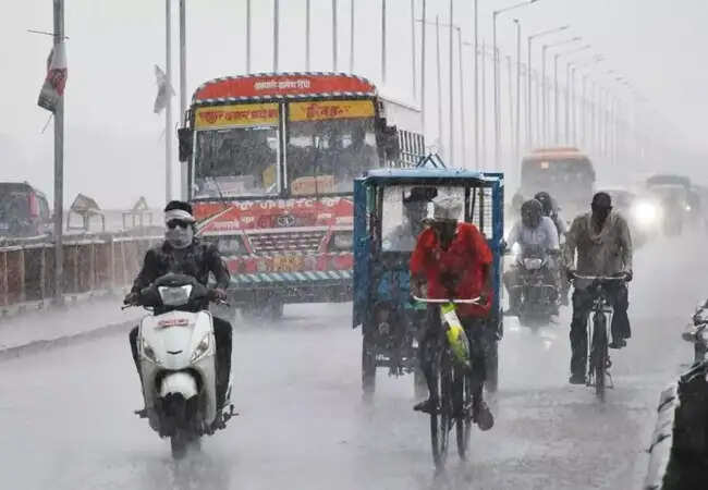 यूपी में मौसम में बदलाव: बारिश और ओलों की संभावना