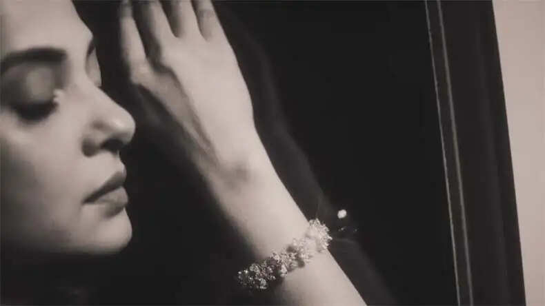 जेनिफर विंगेट ने मार्च महीने की खूबसूरत तस्वीरें साझा कीं