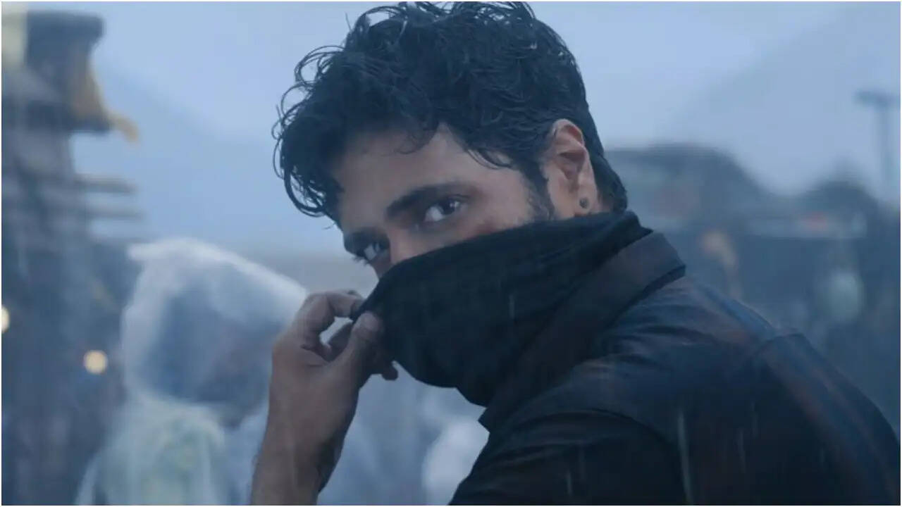 डकैत फिल्म ने दूसरे दिन बॉक्स ऑफिस पर दिखाई हल्की बढ़त